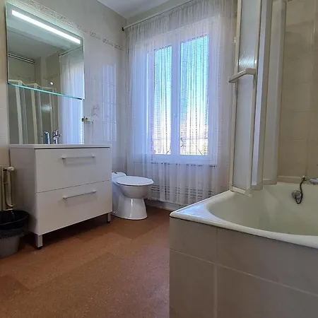 Grande Maison De Maitre Proche Toul Avec Wifi Et Parking - Fr-1-584-394