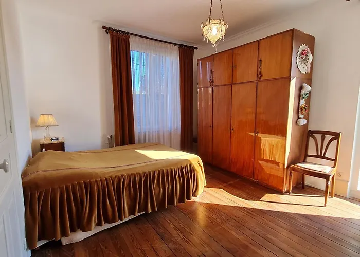 Holiday home Grande Maison De Maitre Proche Toul Avec Wifi Et Parking - Fr-1-584-394